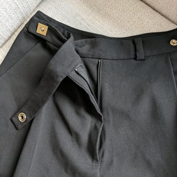 Diane Von Furstenberg Snap Button Shorts - Picture 3 of 10